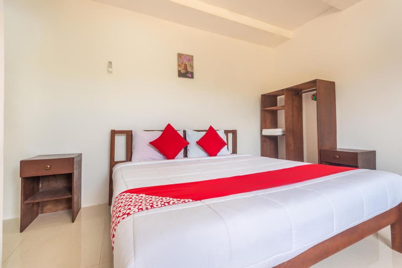 Oyo 502 Roberto'S Resort Panglao Exterior photo